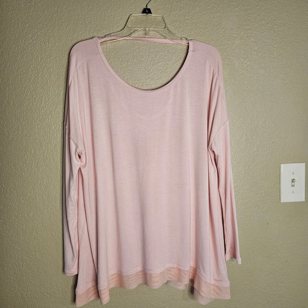 Gaiam Nirvana Flowy Top – Pink – Medium – Excellent Condition